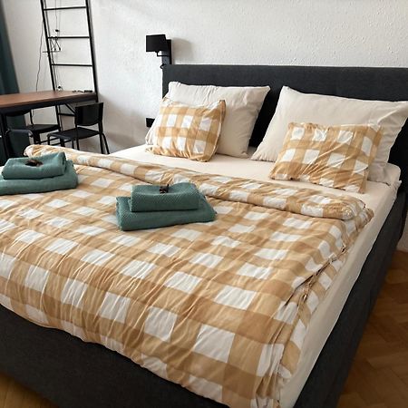 Studio Apartment Monte Bu Brno Bagian luar foto